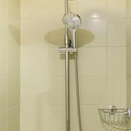 Ot 5 Bedrooms 4 Bathrooms Luxury In Old Town Apartment *